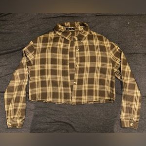 A cropped flannel